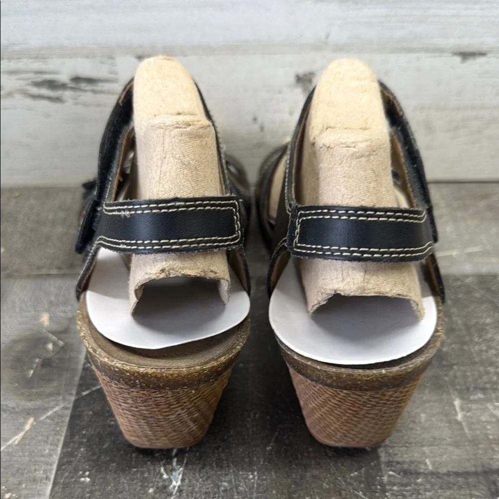 Clacks Collections 9 M Womens Soft Cushion Wedge Black Sandals Sling Backs Flex